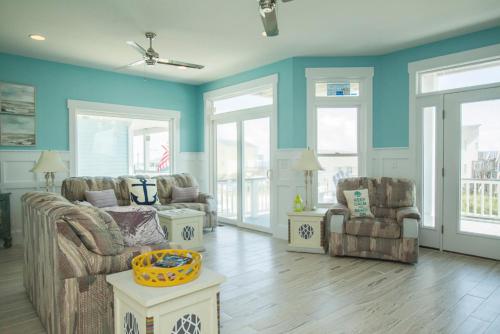 Conch Out by Oak Island Accommodations - photo 12