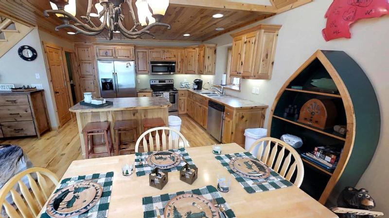 Lakefront Hideaway - photo 26