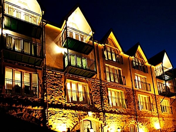 Patricks With Rooms — 5-Star Luxury Hotel in Swansea, United Kingdom