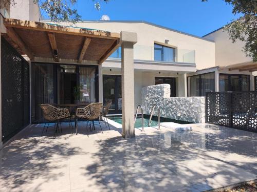 Elaida suites in Prinos, Greece