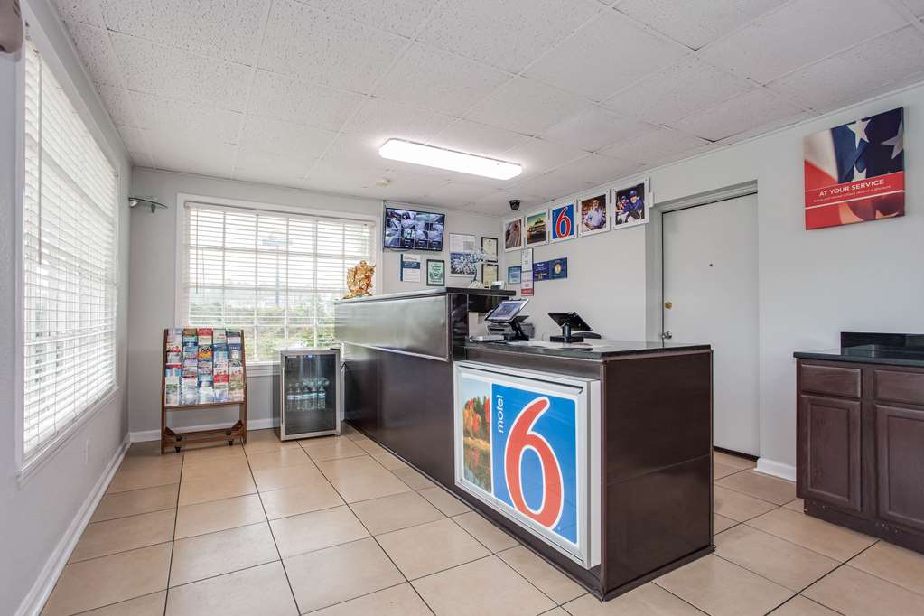 Motel 6 Walterboro SC - photo 23