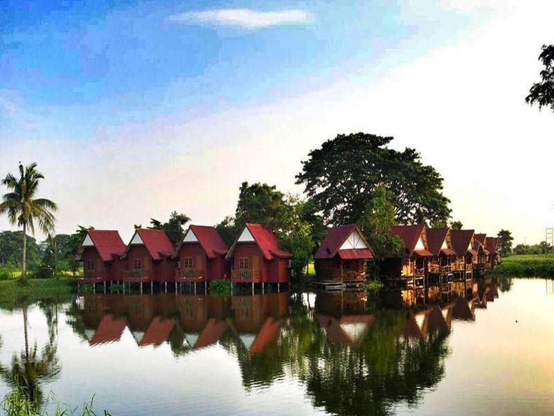 Rung Aroon Resort in Sing Buri, Thailand