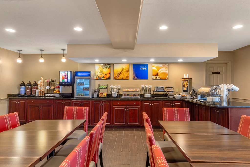 Comfort Inn Foxboro Mansfield - photo 31