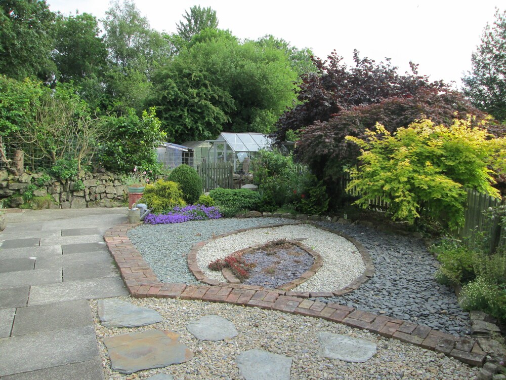 Ragstones Bed and Breakfast — 4-Star Luxury Hotel in Par, United Kingdom
