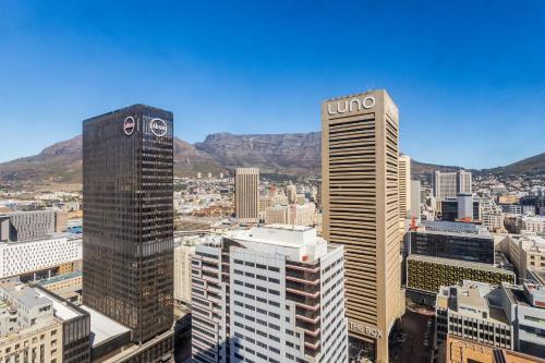 Table Mountain Views — 4-Star Luxury Hotel in Cape Town, South Africa