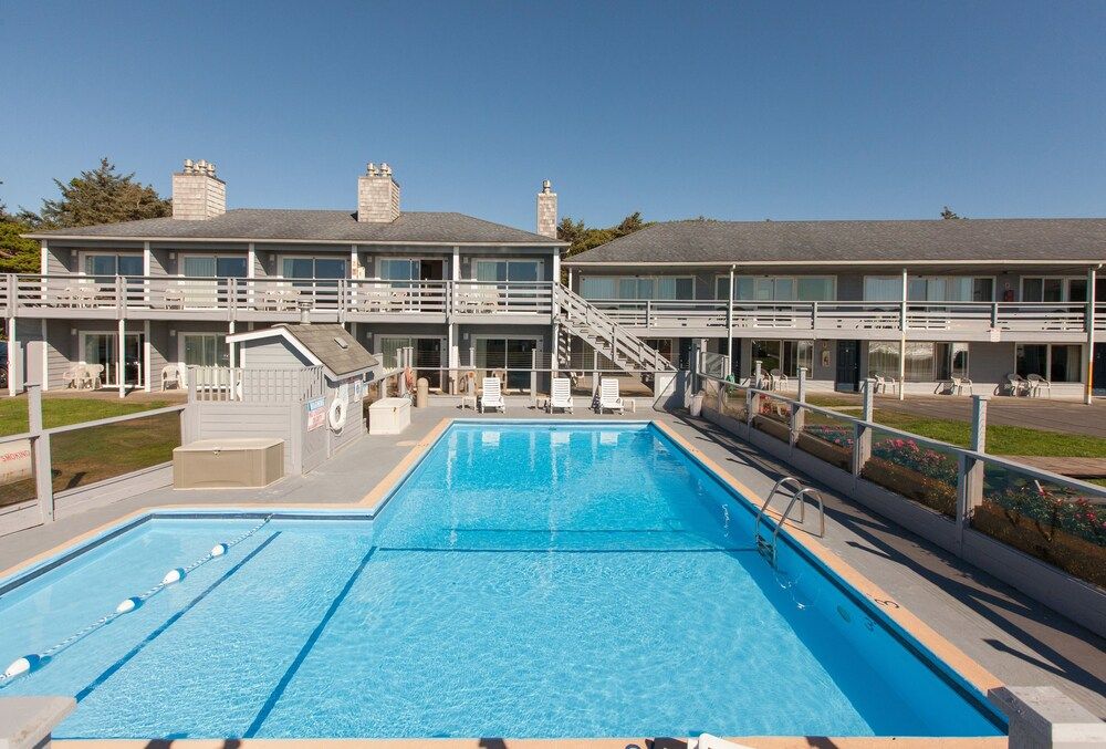 Sunset Surf Motel - photo 31