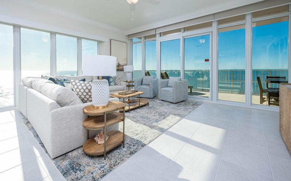 Phoenix Gulf Towers 2104 4 Bedroom Condo — hotel in Orange Beach