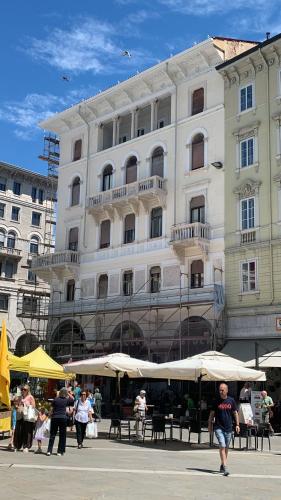 Piazza Goldoni Rooms in Trieste, Italy