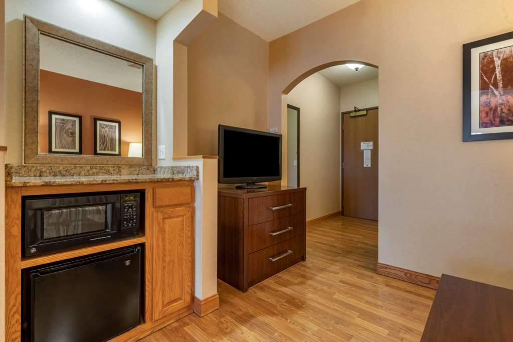 Best Western Plus Chelsea Hotel - photo 14