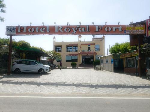 Hotel Royal Fort - last minute hotel in Gurgaon