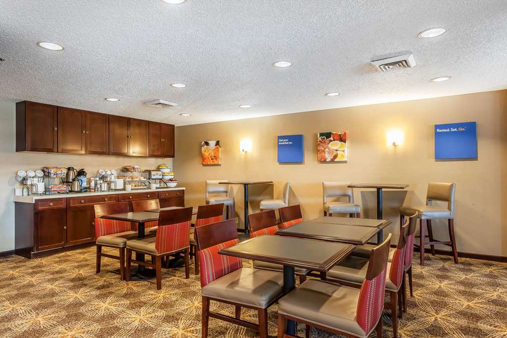 Comfort Inn Hall of Fame - photo 23