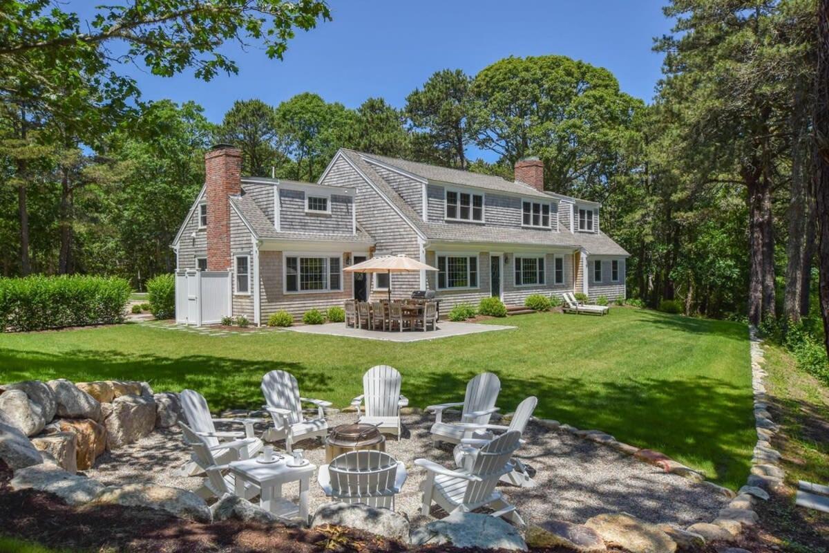 Pond Front Home w Water Views — 4-Star Luxury Hotel in Orleans, United States