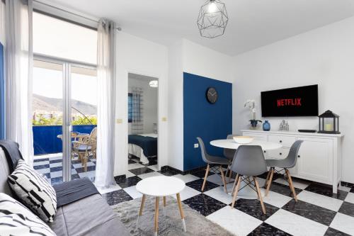 Home2Book Design Los Cristianos Beach — carbon neutral stay, Arona