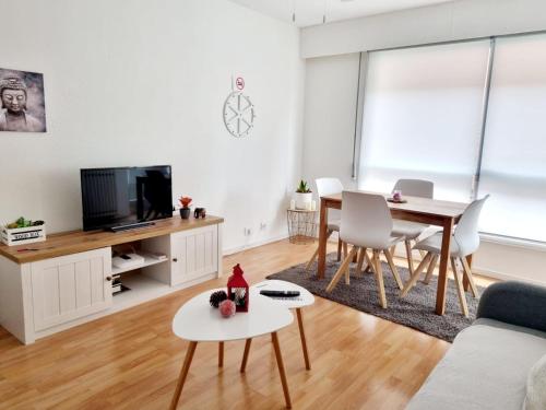 Acogedor Con Garaje Centrico. in Vigo, Spain