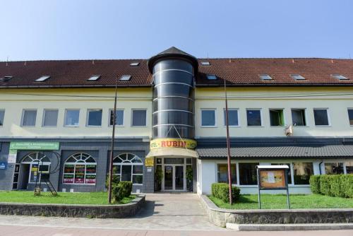 Hotel Rubín — hotel in Svidnik