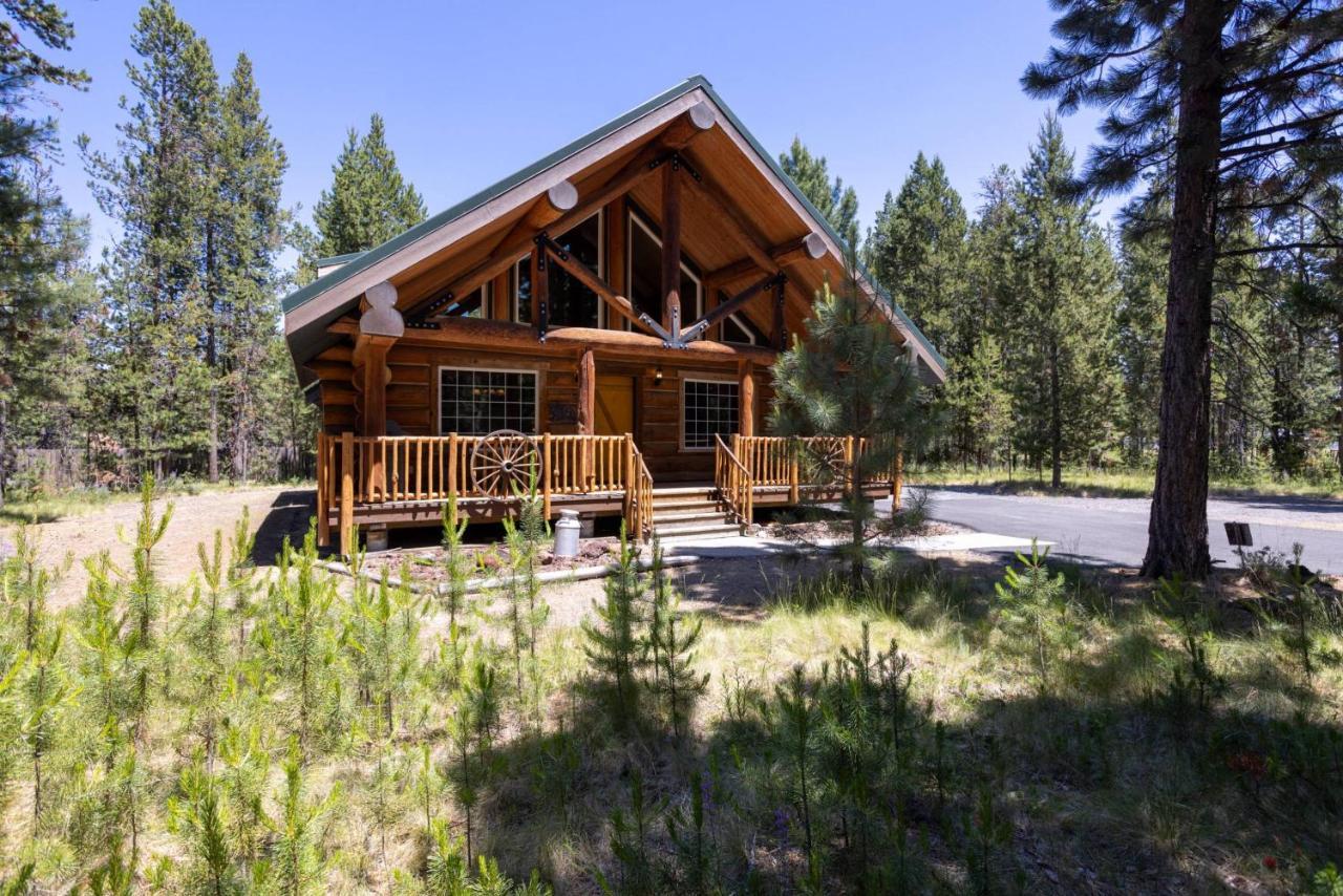 Fairlight Hollow - carbon neutral hotel in Bend