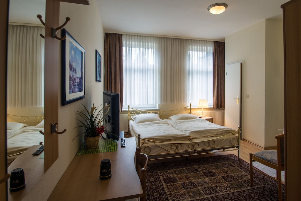 Hotel Apex - carbon neutral hotel in Hemmingen