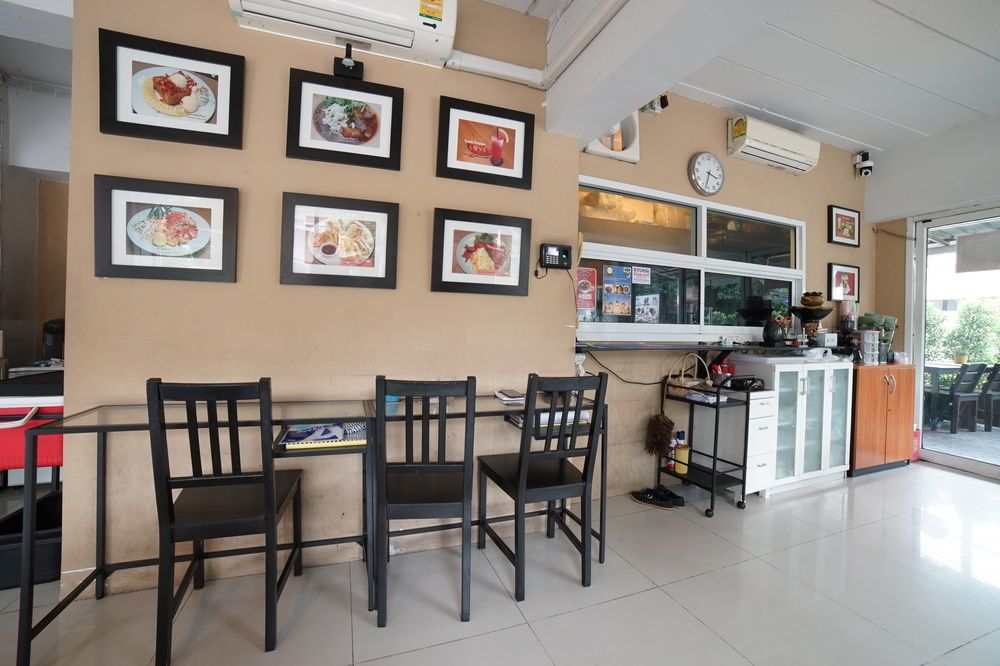 Donmuang Airport Hostel
