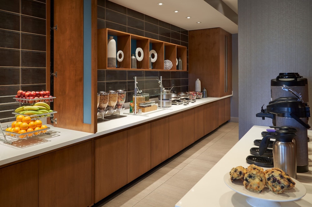 SpringHill Suites by Marriott Fort Myers Estero - photo 28