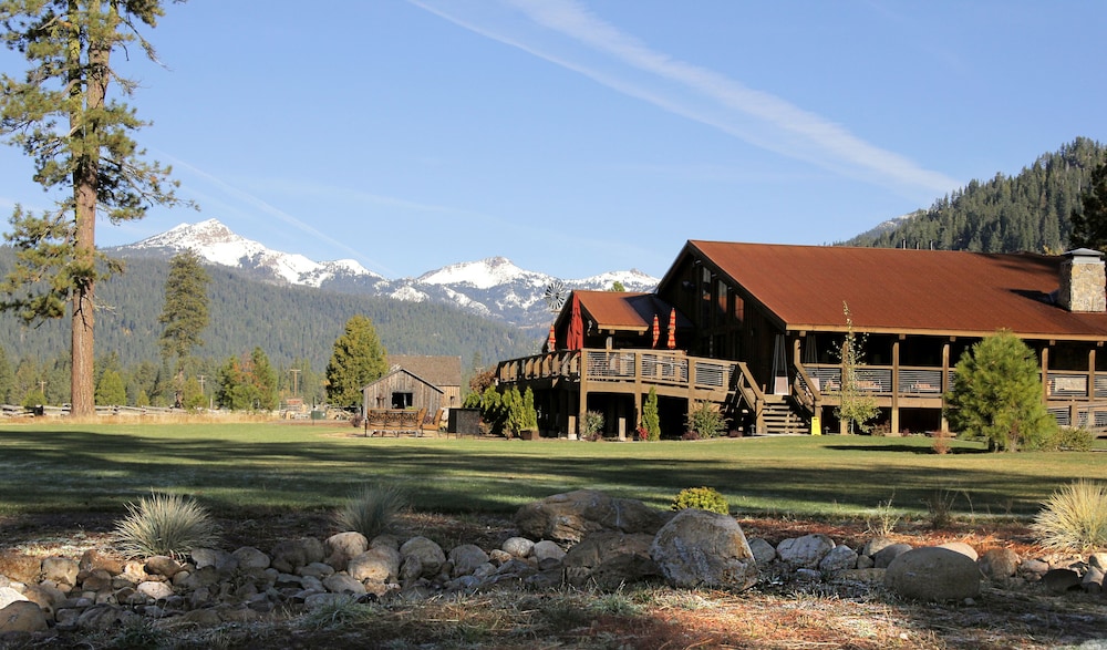 Highlands Ranch Resort - last minute hotel in Mill Creek