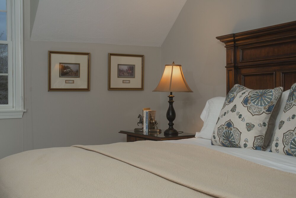 Liberty Hill Inn - photo 25