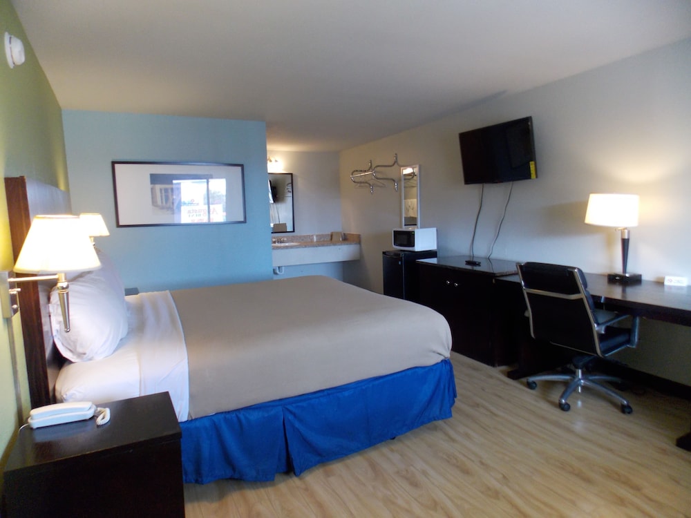 Augusta Best Inn - photo 11