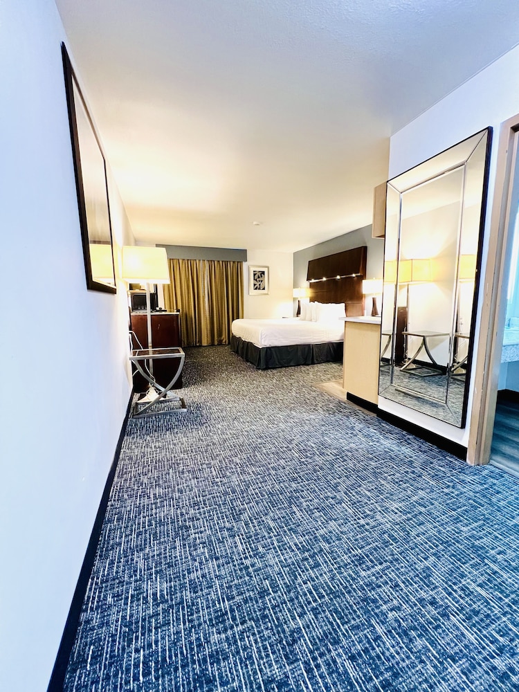Quality Inn & Suites Caribou - photo 13
