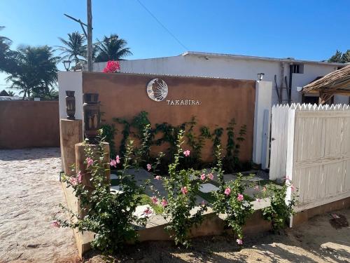 Takasira Appart Hotel centre ville in Tolanaro, Madagascar