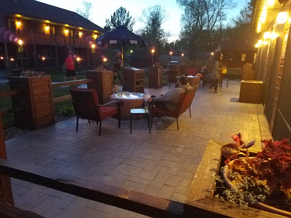 Appeldoorn's Sunset Bay Resort - photo 28