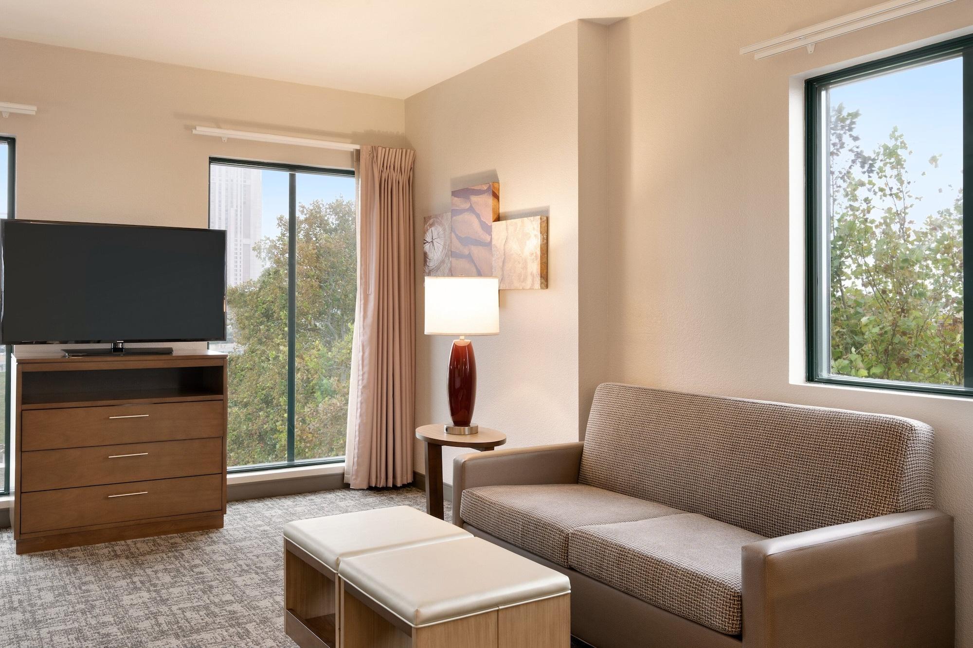 Staybridge Suites San Antonio Downtown Conv Ctr an IHG Hotel - photo 3
