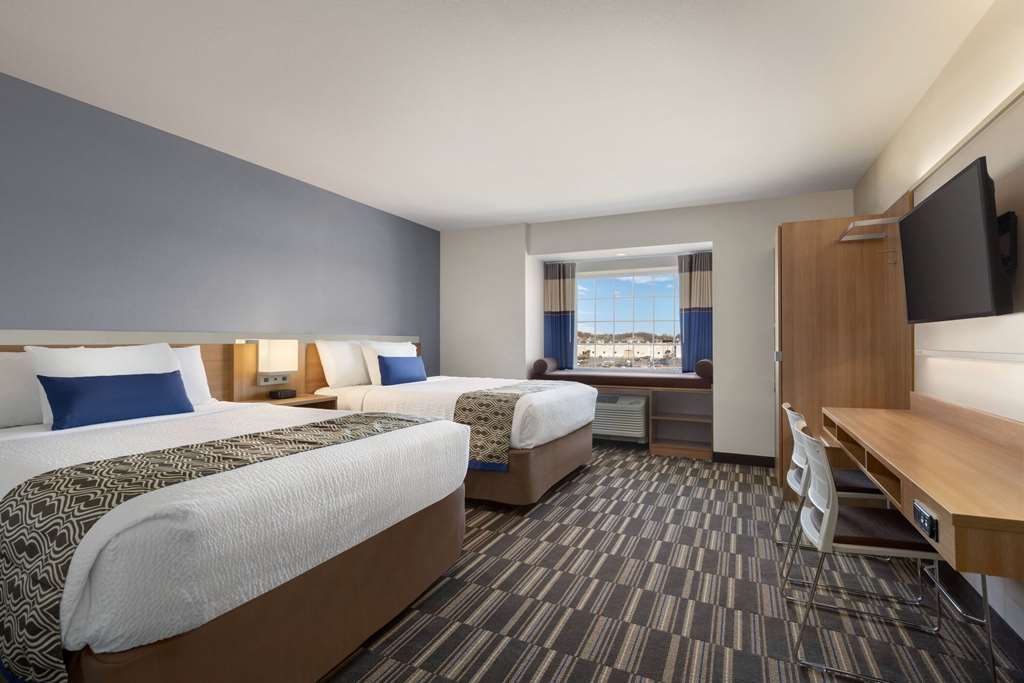 Microtel Inn & Suites by Wyndham Gambrills - photo 11