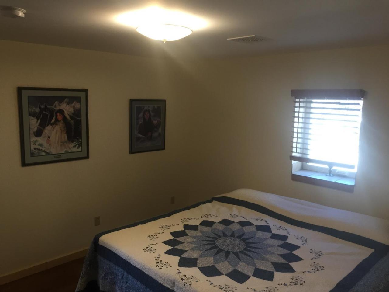 Creekside Downtown Vacation Suites Only Adults 25 Or Older - photo 8