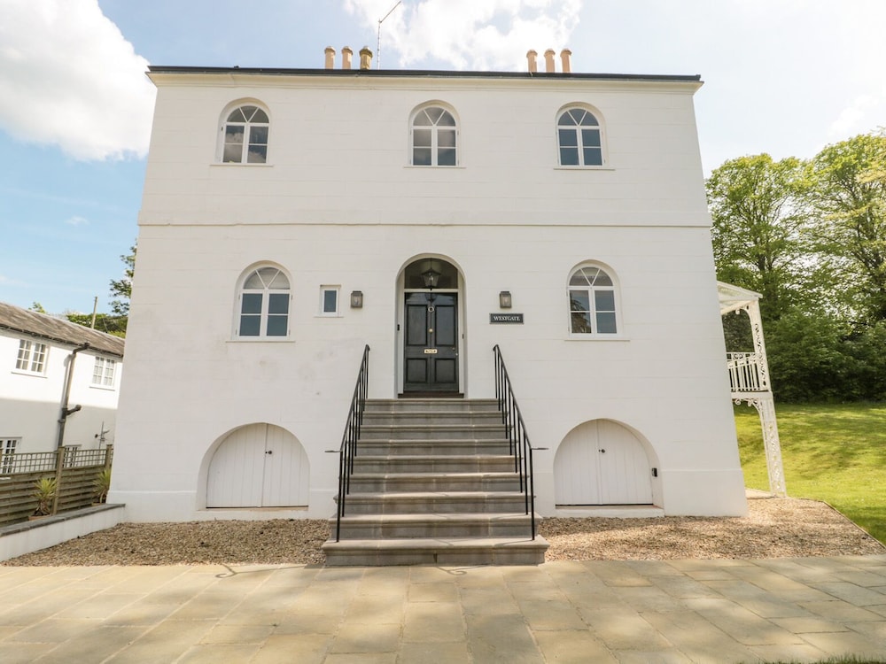 Garden Flat - carbon neutral hotel in Charmouth
