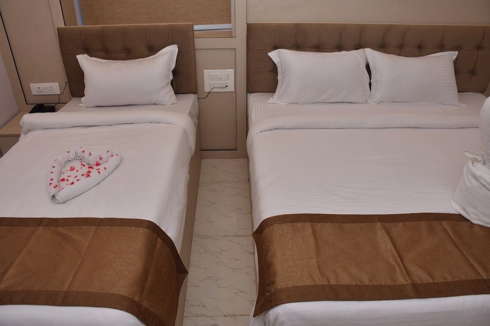 Hotel Devi Palace in Rajgir, India