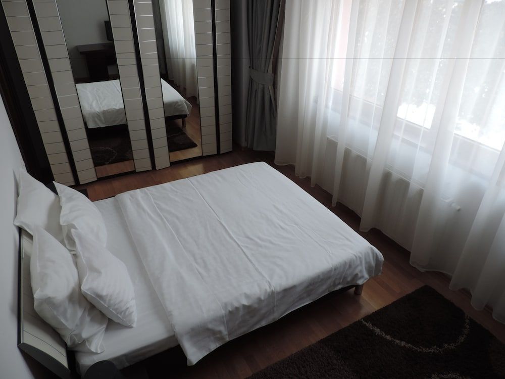 Monte Carlo Palace Rooms — Bucharest — photo 4