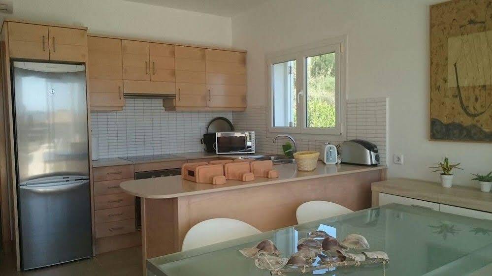 Villa Orchidee Coves Noves — 4-Star Luxury Hotel in Mercadal, Spain