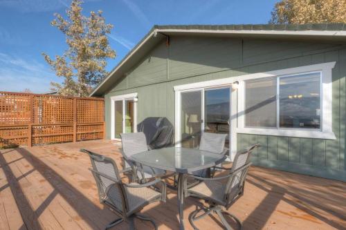 Special Rates Skyline Escape Reno UNR Tahoe