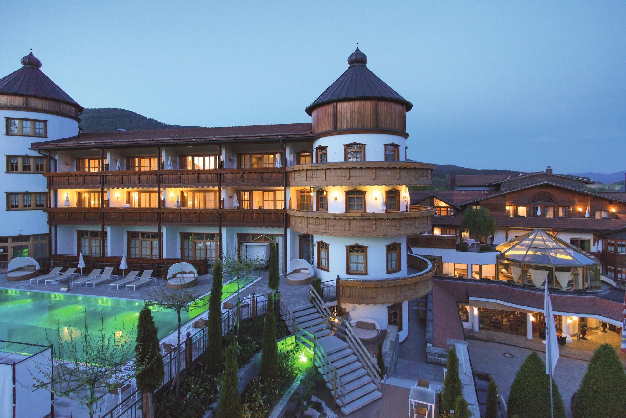 Wellness Hotel Bayerischer Hof — hotel in Rimbach