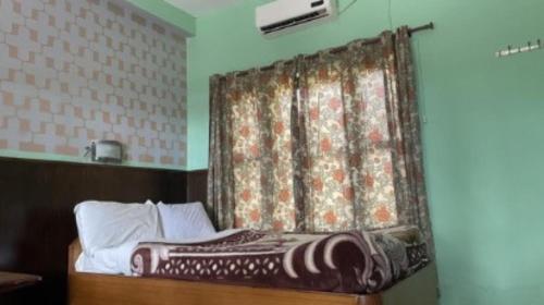 Hotel Chitwan Park Cottage — Unknown City
