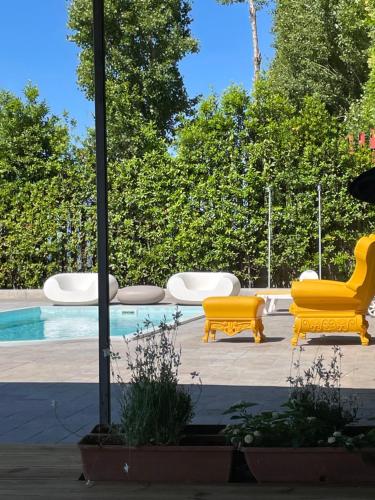Casa Vuscichè Lumen Sea View Apartment — 4-Star Luxury Hotel in Roseto Degli Abruzzi, Italy