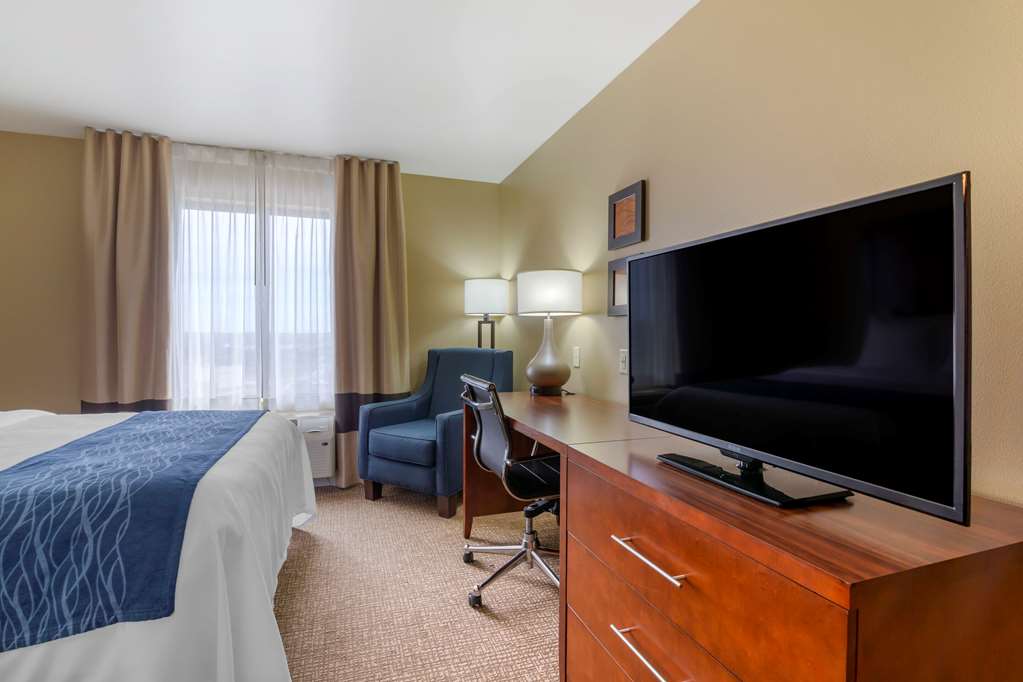 Comfort Inn & Suites Mandan Bismarck - photo 14