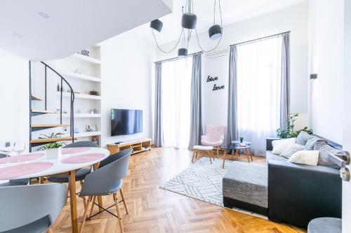 Modern and Bright Apartment in the center of Tbilisi