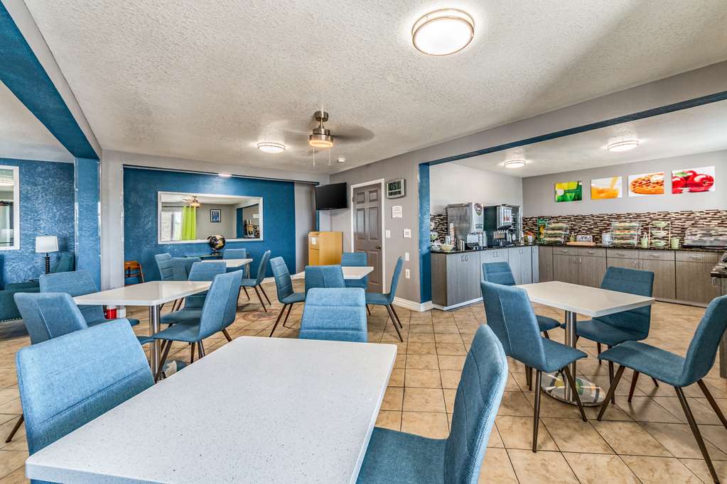 Quality Inn I 10 East near Frost Bank Center - photo 31