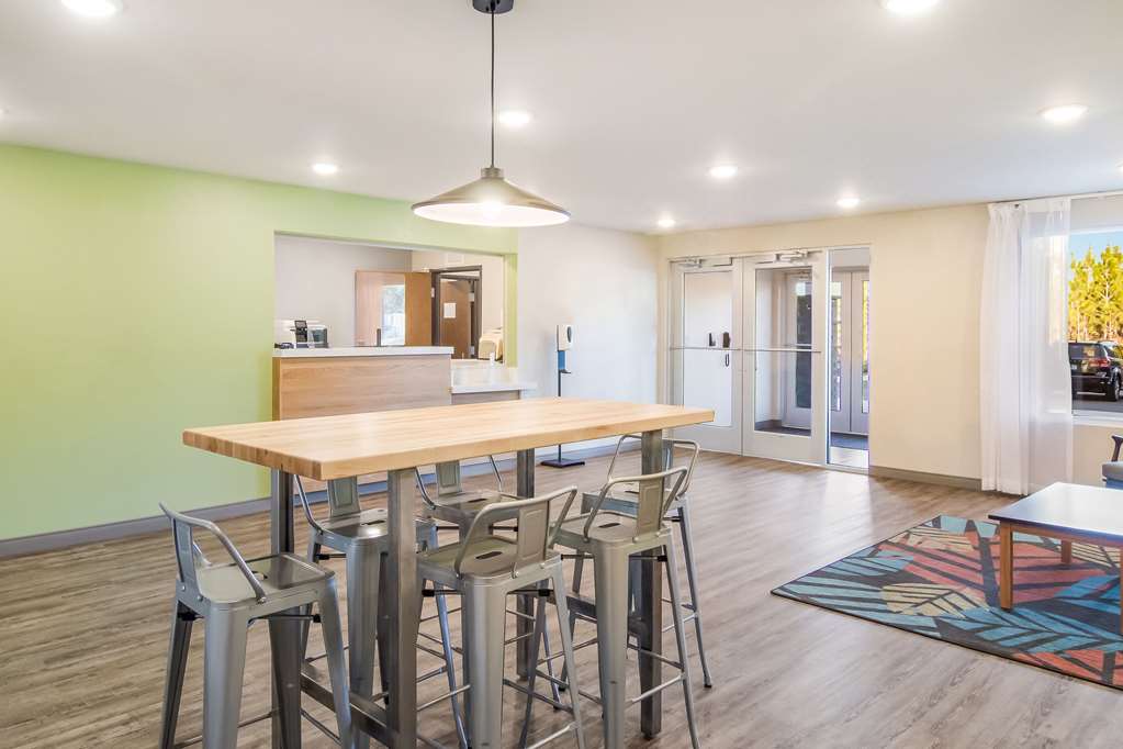 WoodSpring Suites Jacksonville Baymeadows - photo 7