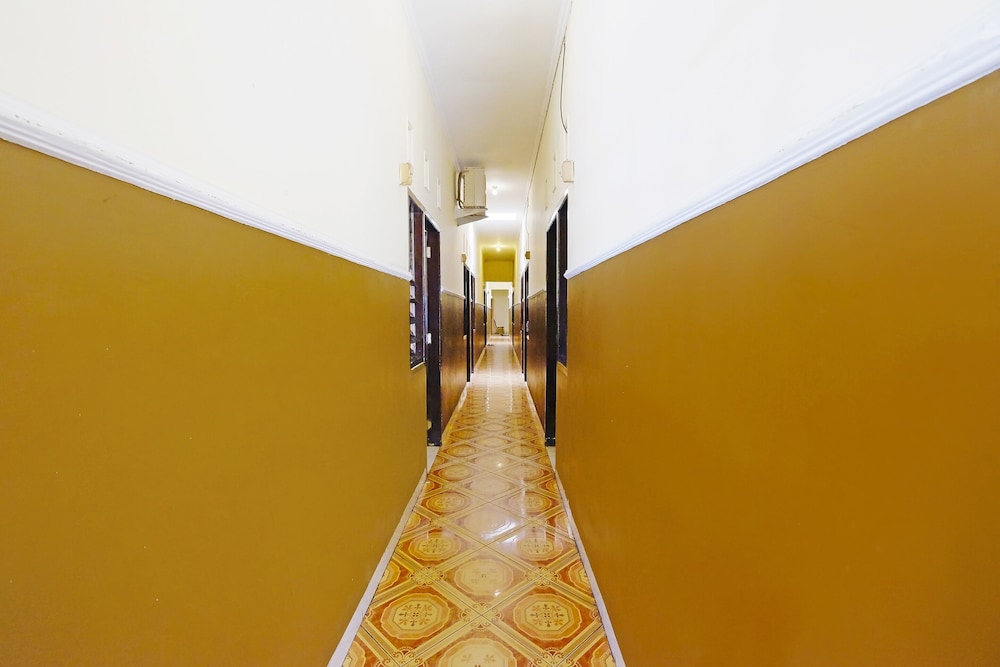 OYO 92710 Losmen Tjabe Merah in Mataram, Indonesia