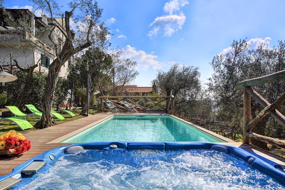 Villa Aragona — 4-Star Luxury Hotel in Massa Lubrense, Italy