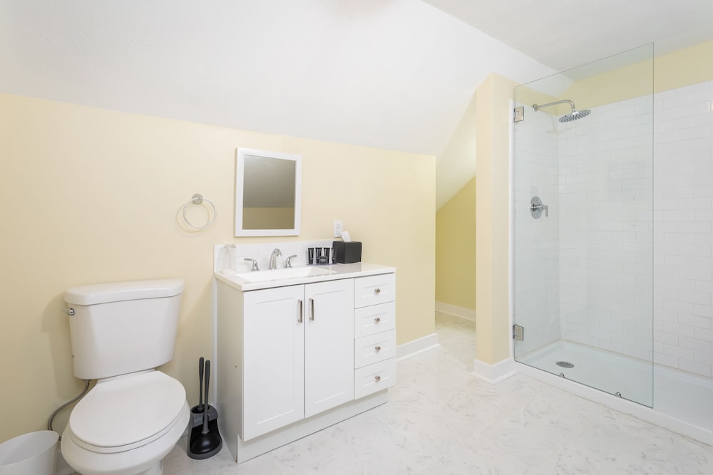 The Legacy Inn - photo 20