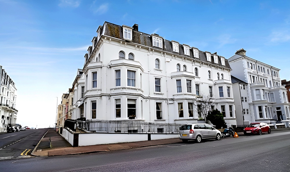 OYO The Palm Court Hotel in Eastbourne, United Kingdom