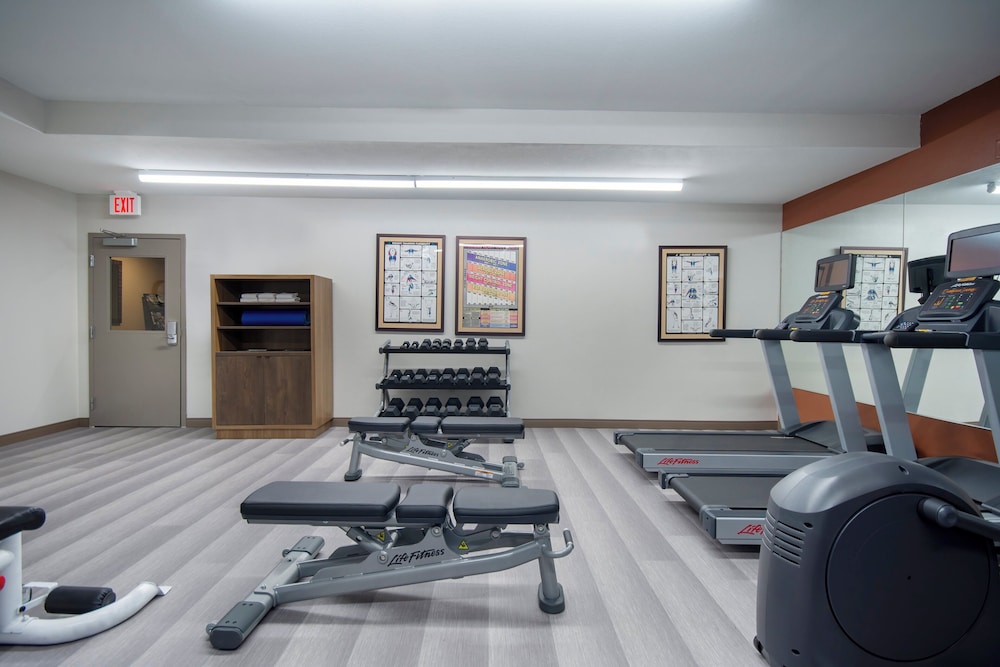 Candlewood Suites Buffalo Amherst by IHG - photo 17