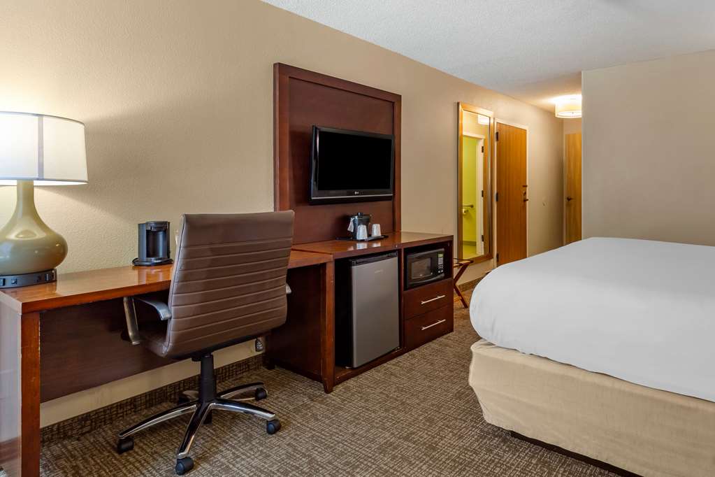 Comfort Inn Laurinburg NC - photo 20